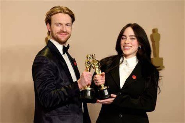 Did the movie Harvey win any awards