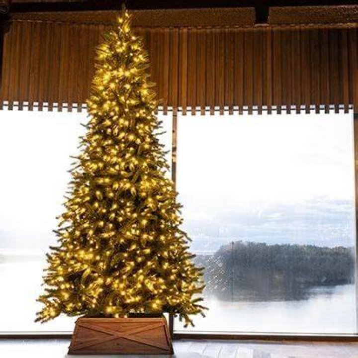 Do pre-lit trees last