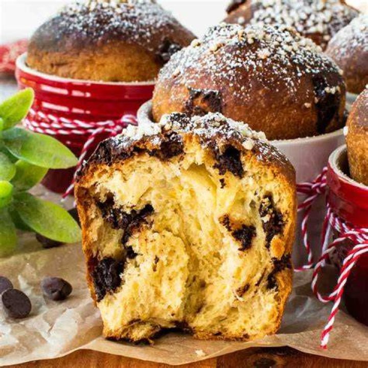 Is panettone a pastry