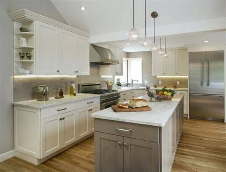 What is the best brand of kitchen cabinets
